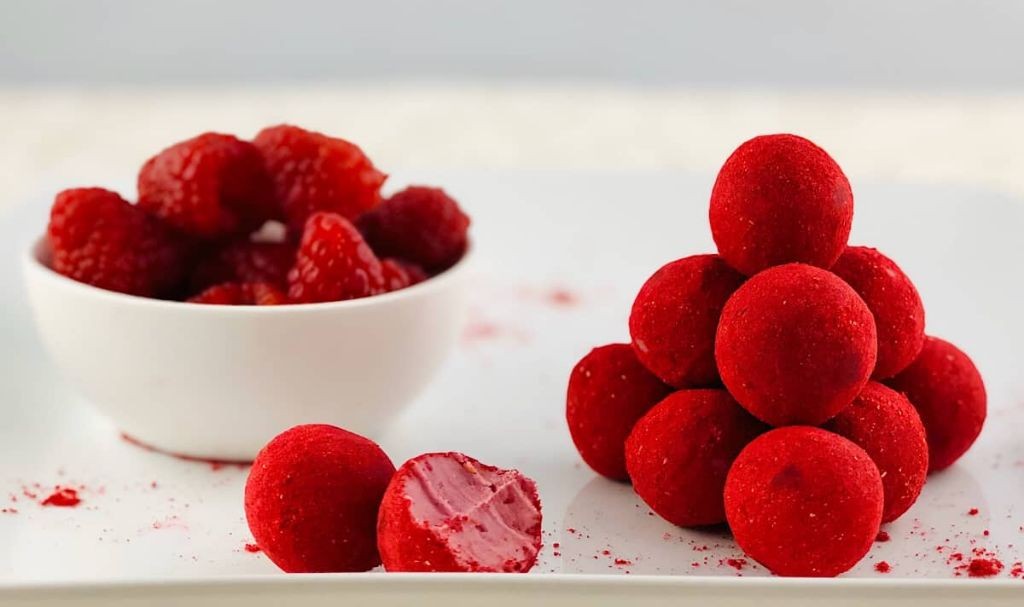 White Chocolate Raspberry Truffles