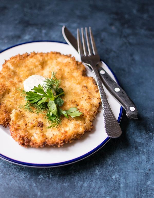 Wiener Schnitzel with Horseradish Cream