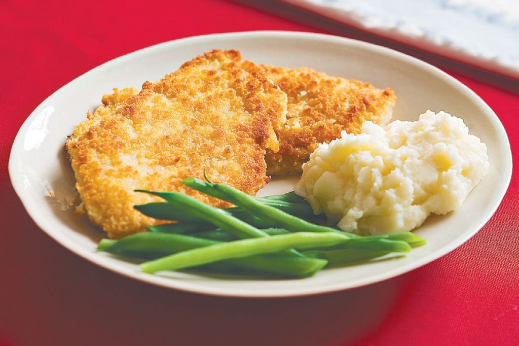 Wiener Schnitzel with Roasted Garlic Mashed Potatoes