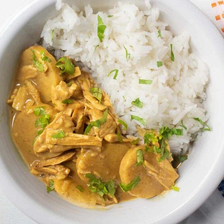 Yellow Curry with Turkey and Potatoes