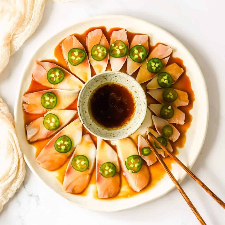 Yellowtail Jalapeño Sushi Bowl with Yuzu Dressing