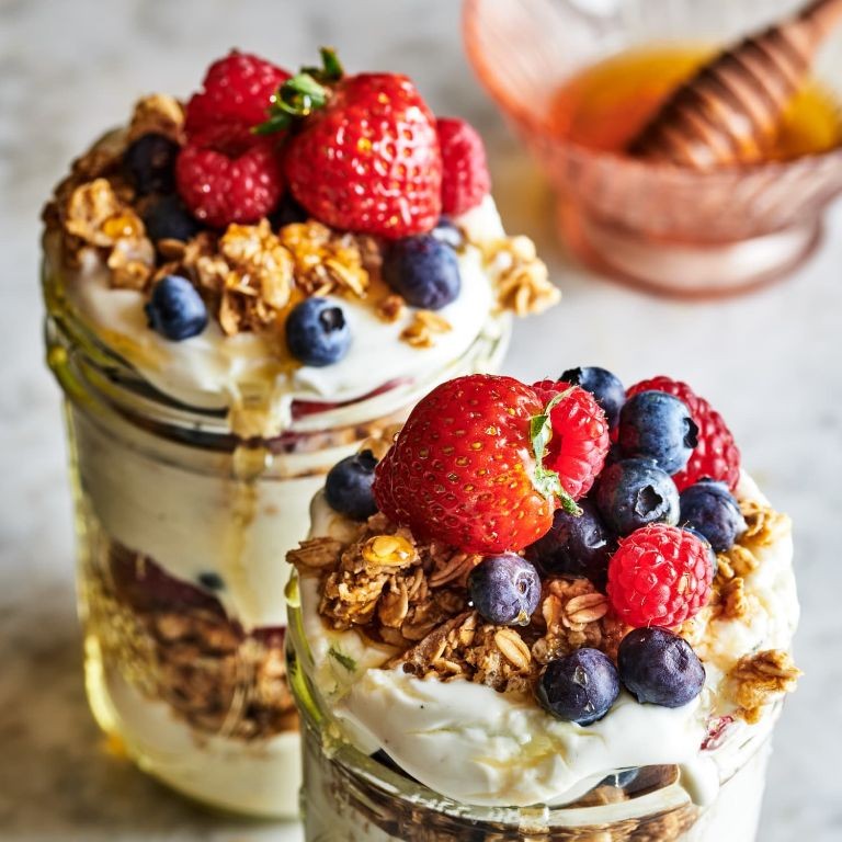 Yogurt Parfait with Granola