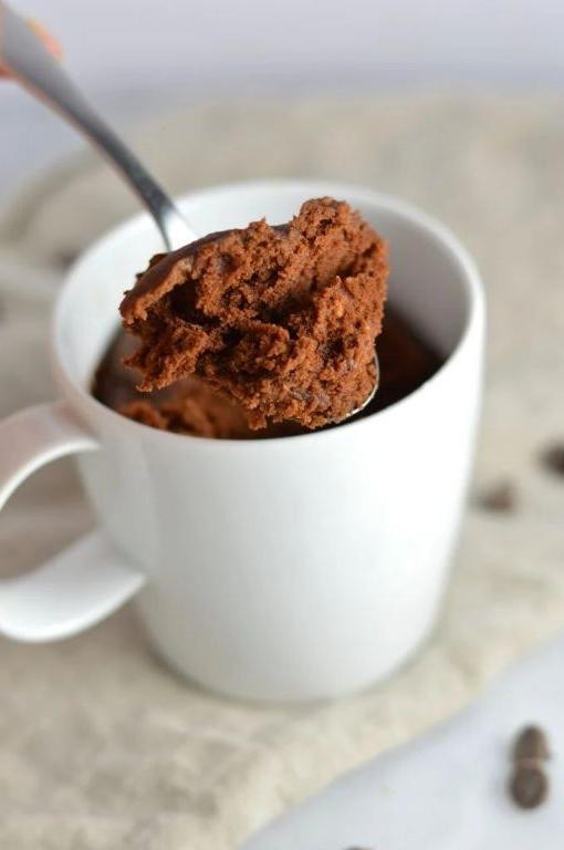 4-Ingredient Chocolate Mug Cake