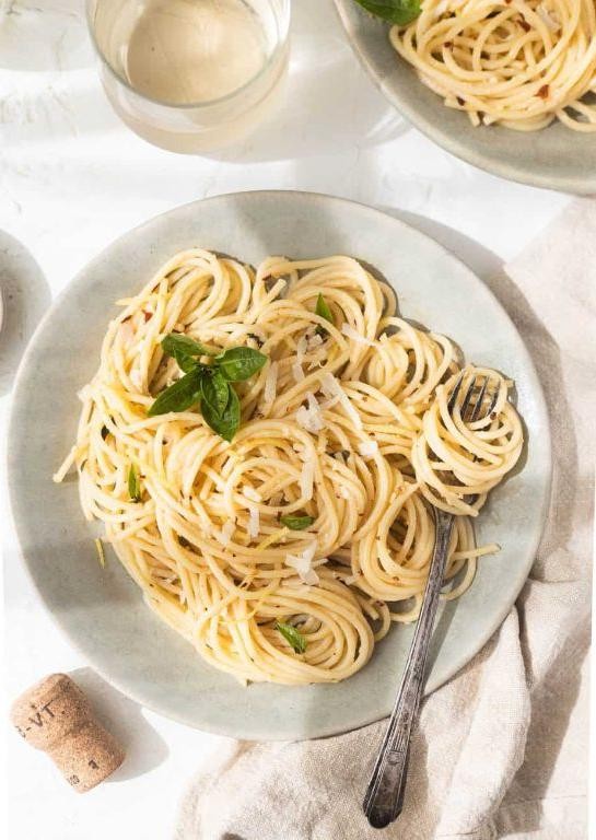 5 Minute Lemon Butter Pasta