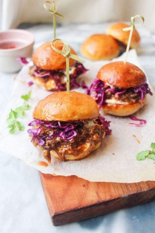 7-Ingredient BBQ Pulled Pork Sliders