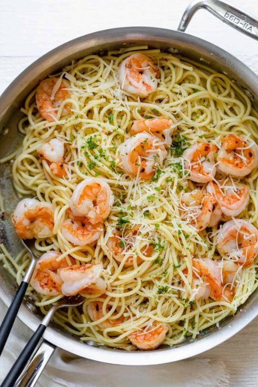 7-Ingredient Garlic Butter Shrimp Pasta