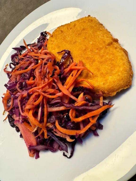 Air Fryer Cabbage and Carrot Medley