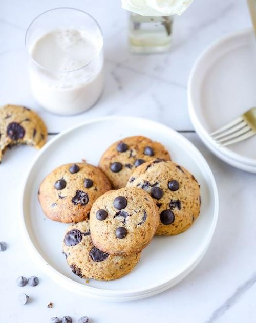 Allulose Chocolate Chip Cookies
