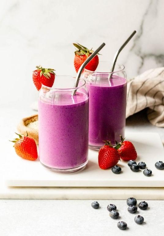 Almond Butter and Jelly Smoothie