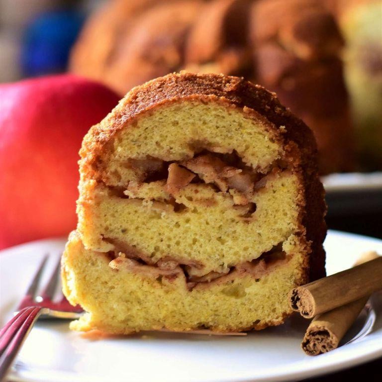 Apple Cinnamon Bundt Cake with Cake Mix