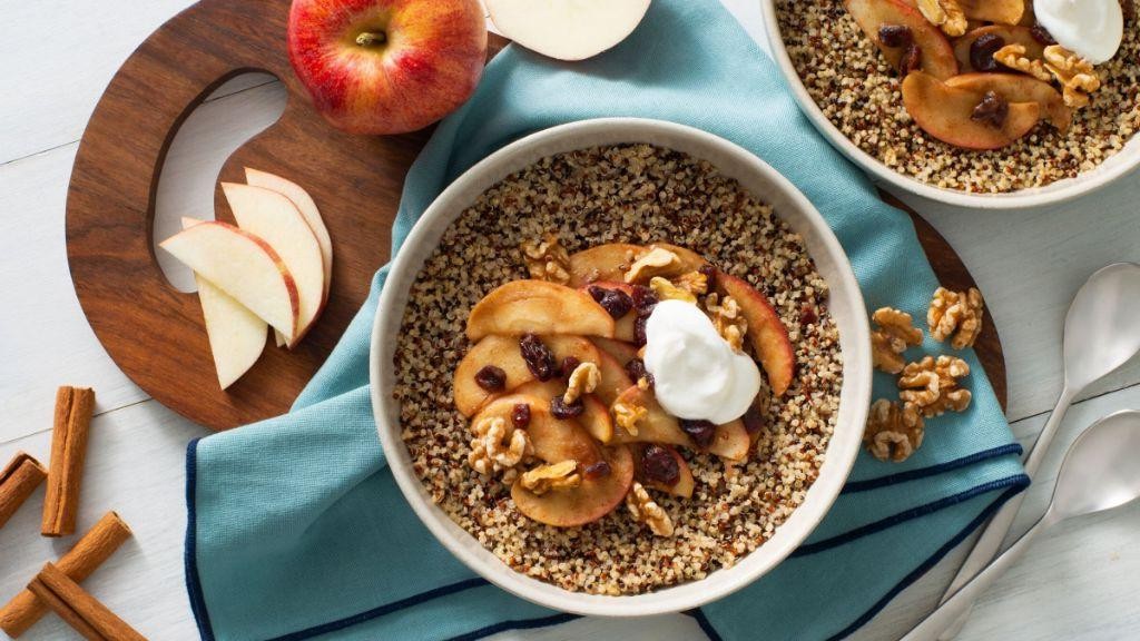 Apple Cinnamon Quinoa Smoothie