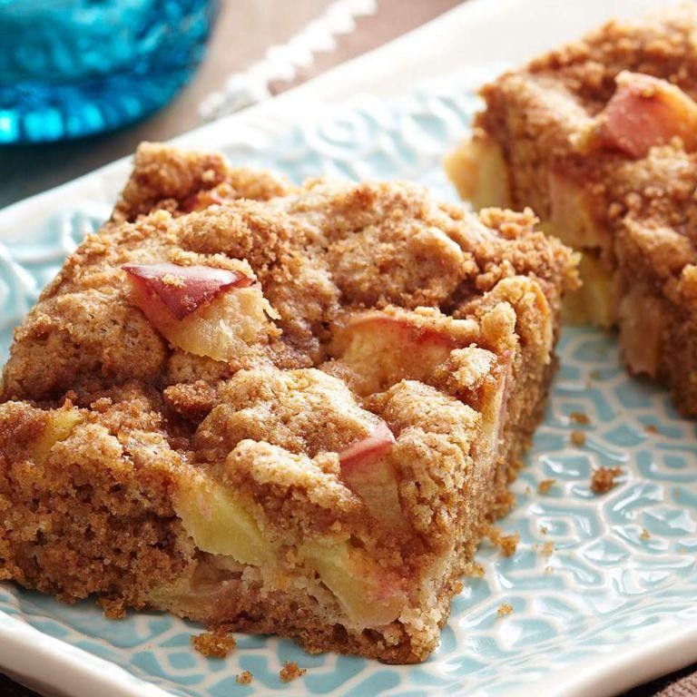 Apple Cinnamon Streusel Bars