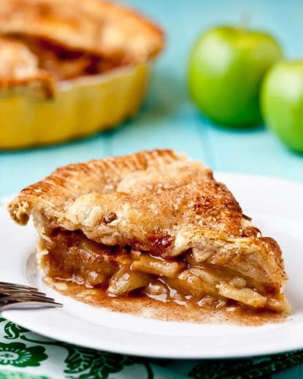 Apple Pie with Flaky Buttery Crust