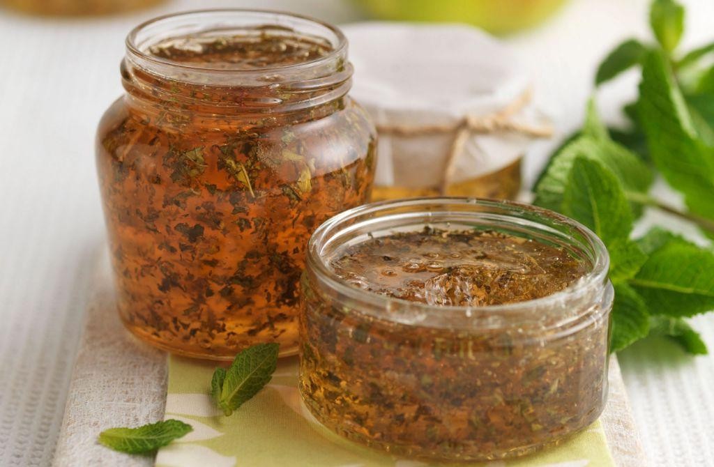 Apple and Mint Jelly
