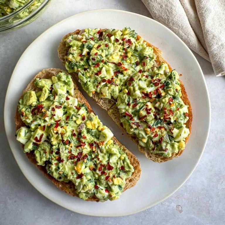 Avocado Toast with Chili Flakes