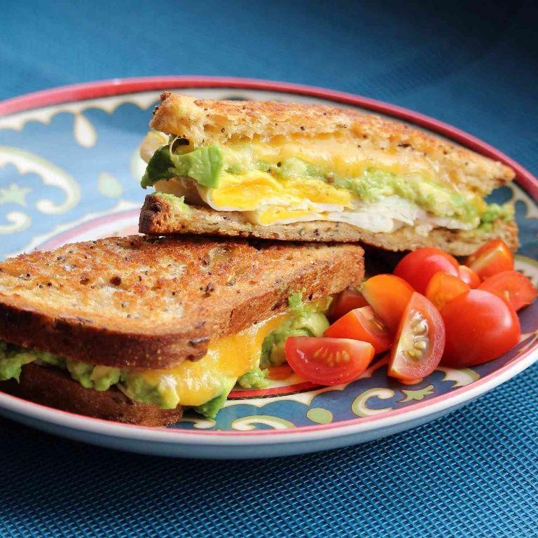Avocado and Egg Breakfast Sandwiches