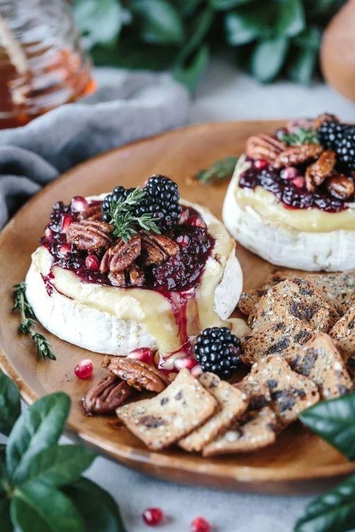 Baked Brie with Blackberry Compote