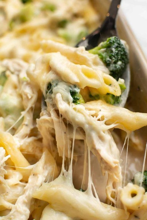 Baked Chicken and Broccoli Alfredo