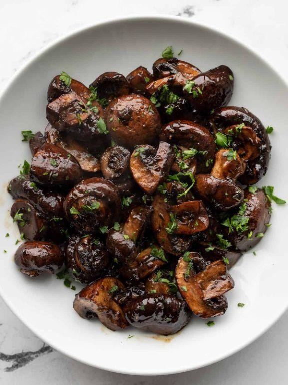 Balsamic Glazed Sautéed Mushrooms