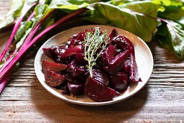 Balsamic Pickled Beets with Thyme