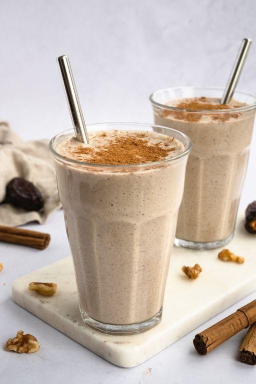 Banana Bread Smoothie with Walnuts