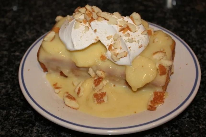 Banana Pudding Cake Doctor Twist