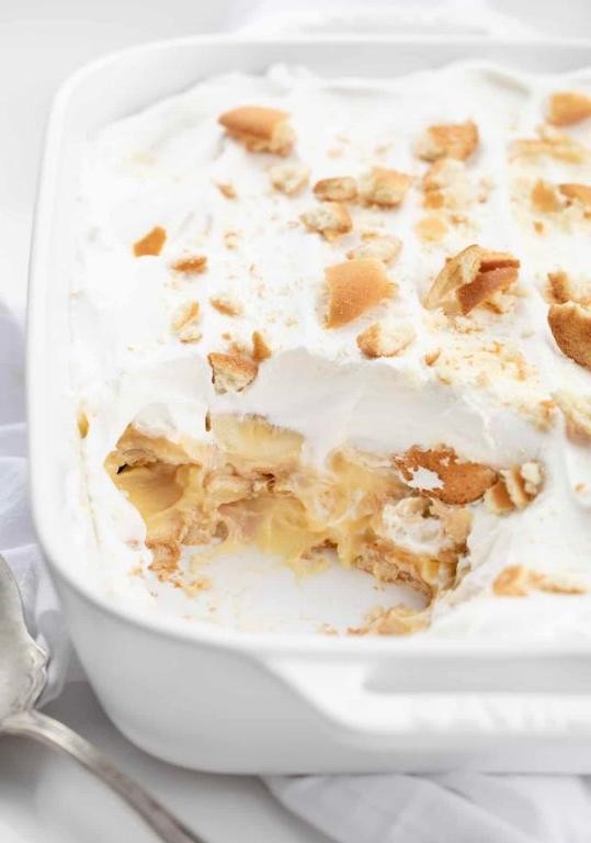 Banana Pudding with Cool Whip Layers