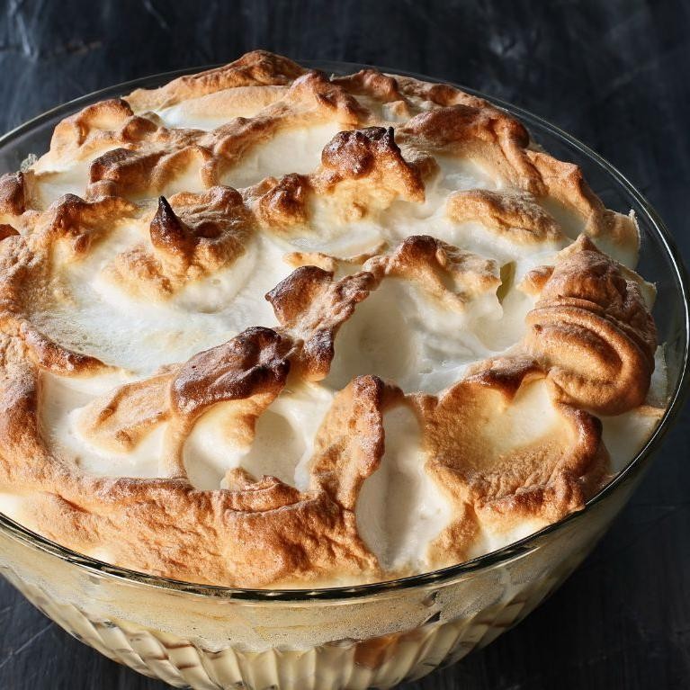 Banana Pudding with Meringue Topping