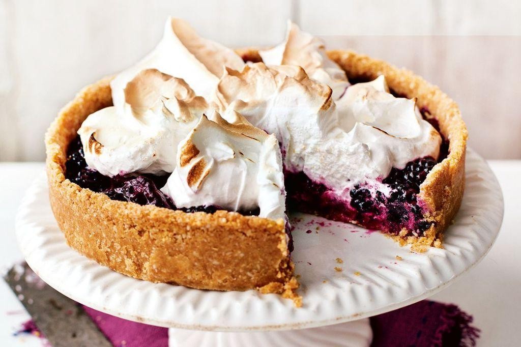 Blackberry and Lemon Meringue Pie