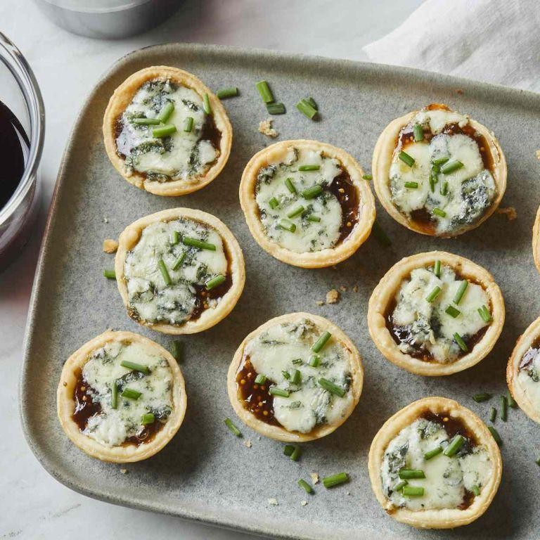 Blue Cheese and Fig Jam Bites