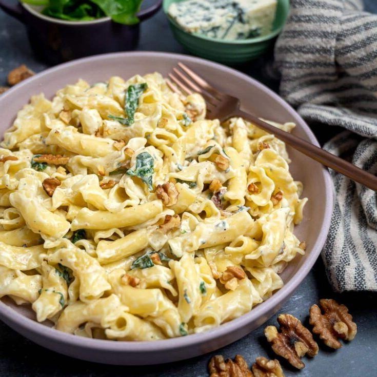 Blue Cheese and Walnut Pasta