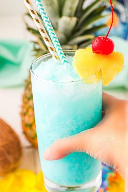 Blue Pineapple Splash