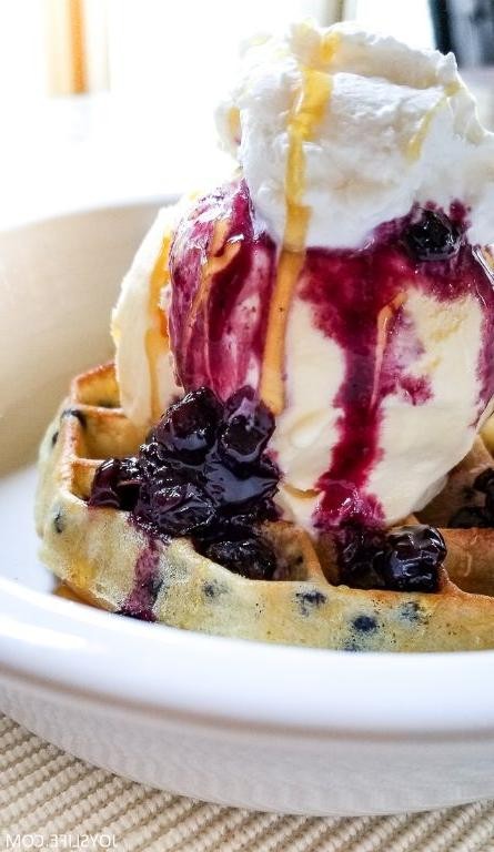 Blueberry Compote for Waffles and Ice Cream