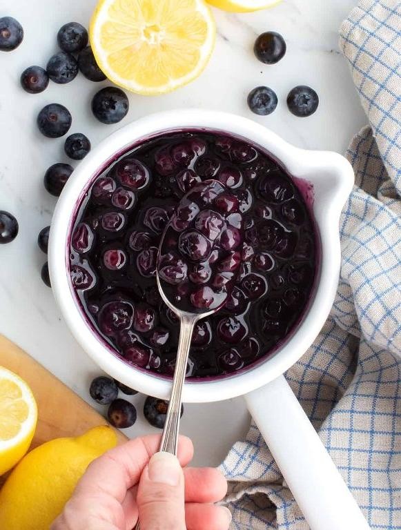 Blueberry Compote with Frozen Blueberries