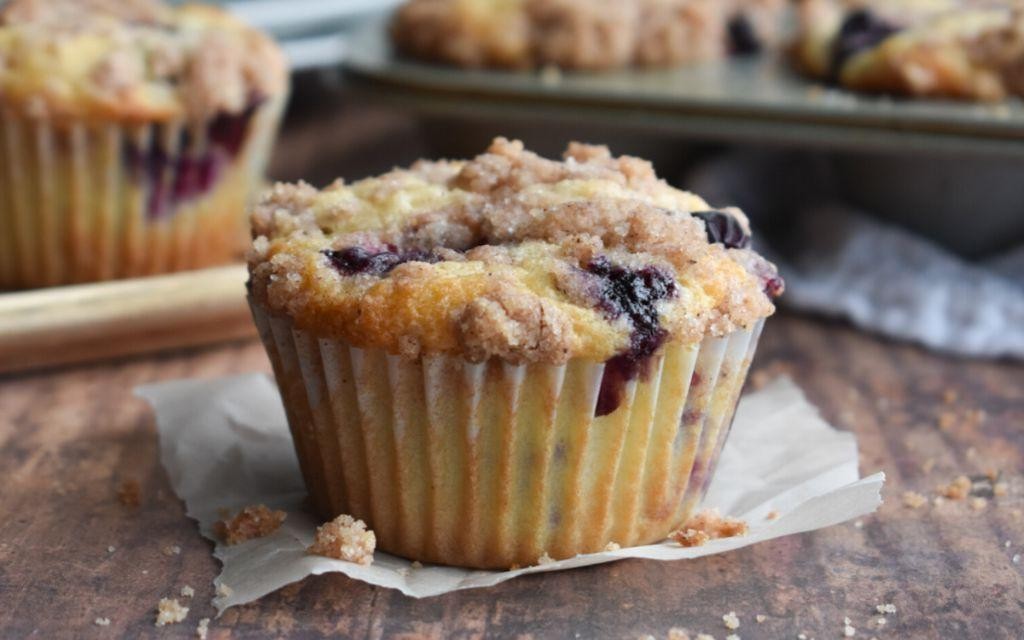 Blueberry Streusel Muffins with Cinnamon Sugar