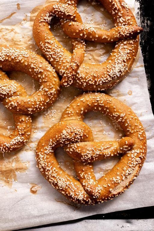 Brezel (German Pretzel Bread)