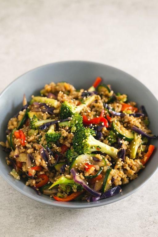 Brown Rice with Stir-Fried Vegetables