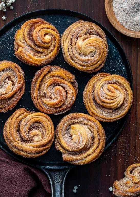 Brown Sugar Cinnamon Crescent Roll Muffins