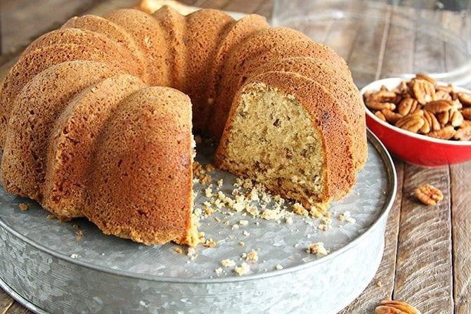 Brown Sugar Pecan Loaf Cake