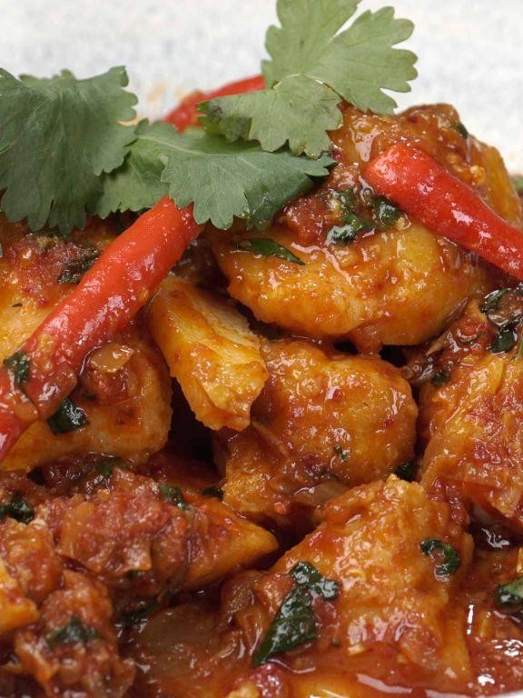 Burmese Fish Ball Curry