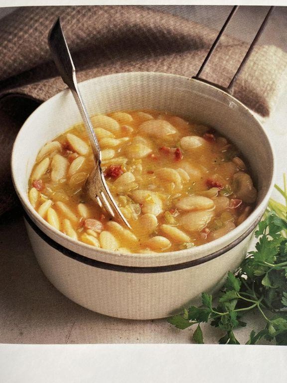 Butter Bean and Bacon Chowder