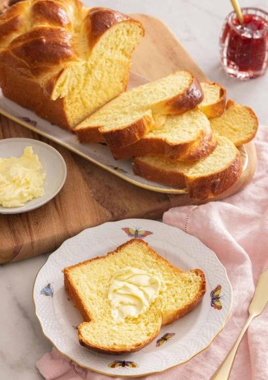 Buttery Brioche Loaf