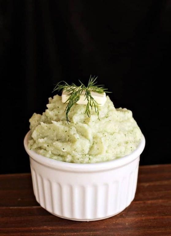 Buttery Mashed Cauliflower with Fresh Dill