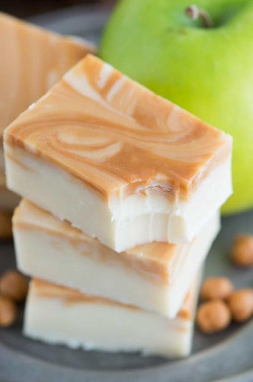 Caramel Apple Fudge