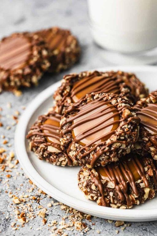 Caramel Pecan Wreath Cookies