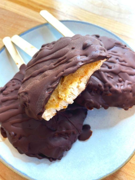 Caramel Swirl Yogurt Popsicles