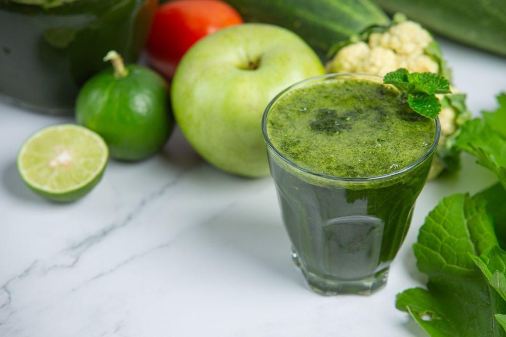 Celery Apple Gut-Healing Juice
