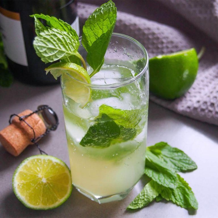 Champagne Mojito with Mint and Lime
