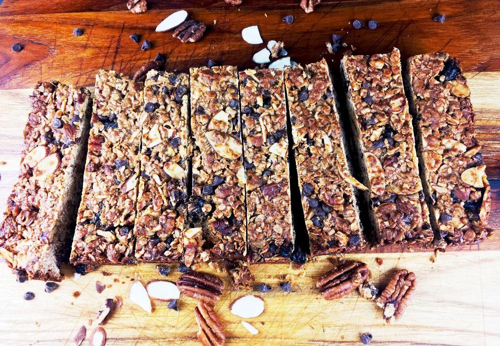 Cherry Pecan Granola Bars