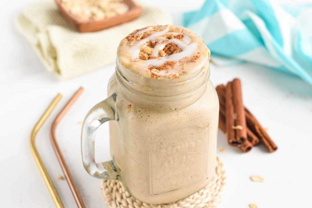 Cinnamon Roll Low Carb Protein Shake